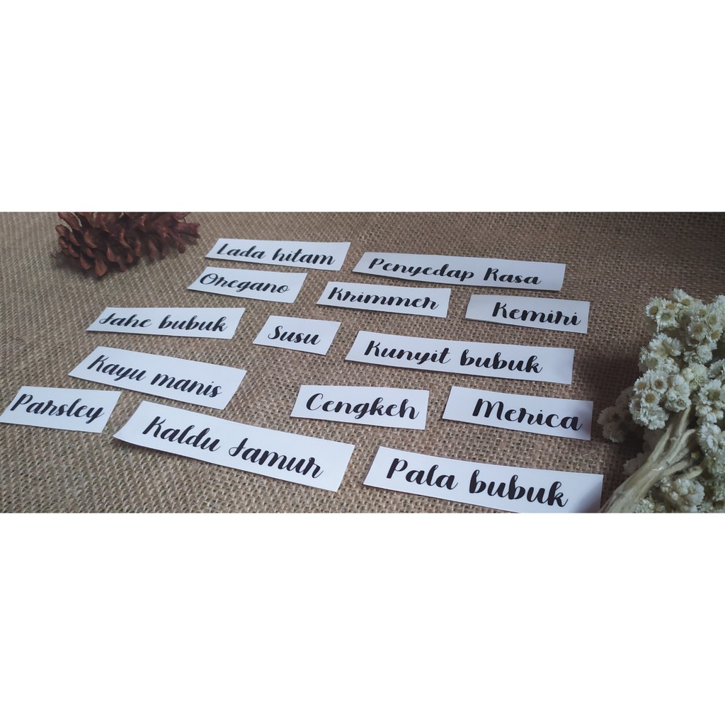 

CUSTOM Stiker Label/ Stiker label bumbu / Stiker label nama / Stiker transparan (size kecil)