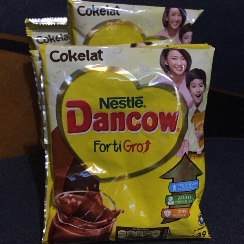 

DANCOW COKLAT DAN PUTIH