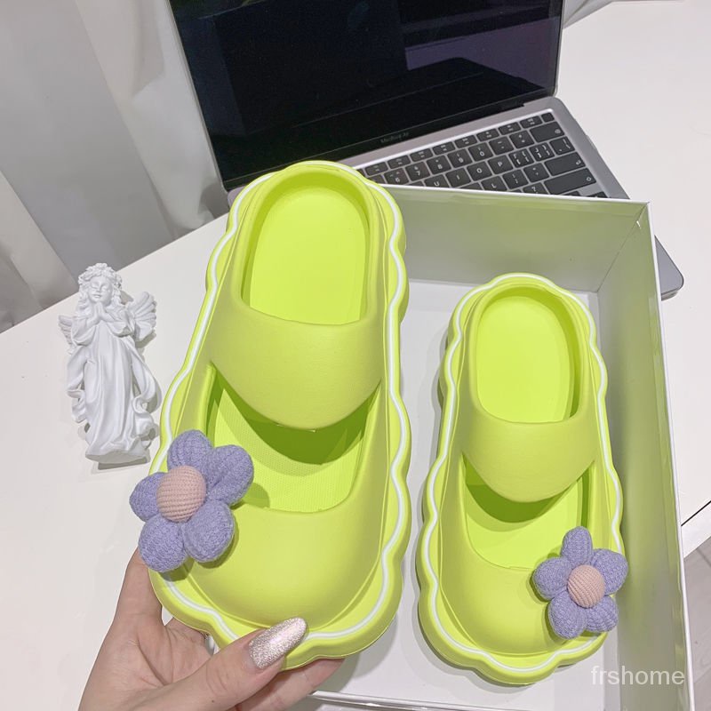 Sandal bunga kecil perempuan putri gadis mahasiswa non-slip tebal bawah pakaian luar lucu