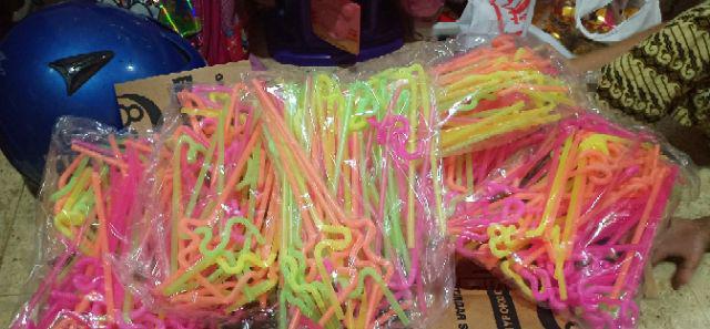 Fun Straw  Funky Straw  Sedotan Spiral  Sedotan Ulir   Isi +- 50 Pcs