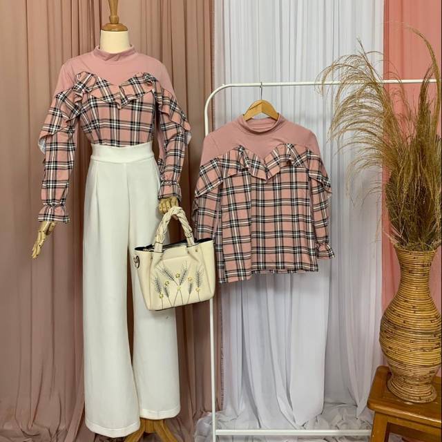 Atasan sabrina import bkk | Atasan import bangkok | Sabrina Top | Atasan Zara Square Vivaldi