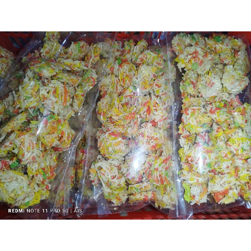 

KRUPUK GARANDONG MENTAH, tinggal goreng 250 gram.camillan rakyat