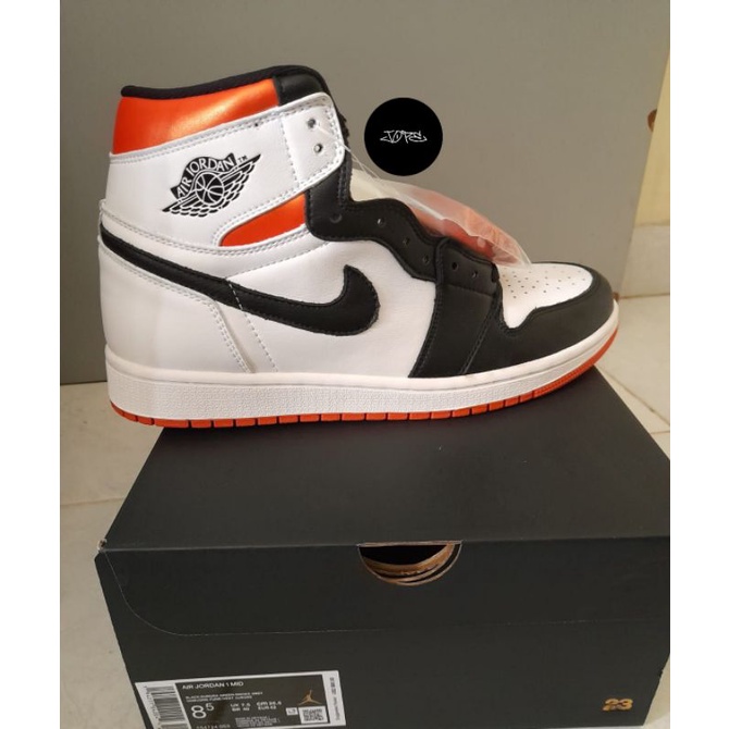 Nike Air Jordan OG Electro Orange