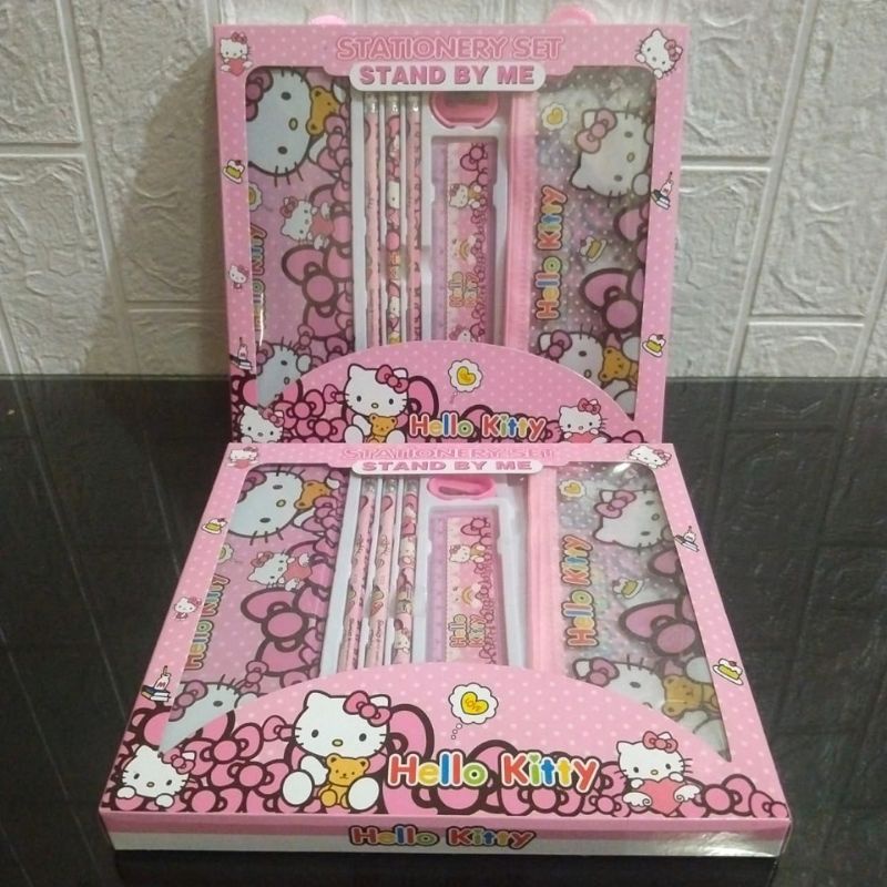 

Stationery Set Alat Tulis Anak Sekolah Motif Karakter Kartun Hello Kitty Bonus Tas Anak Cewek - Paket Stasionery Peralatan Belajar Free Bag