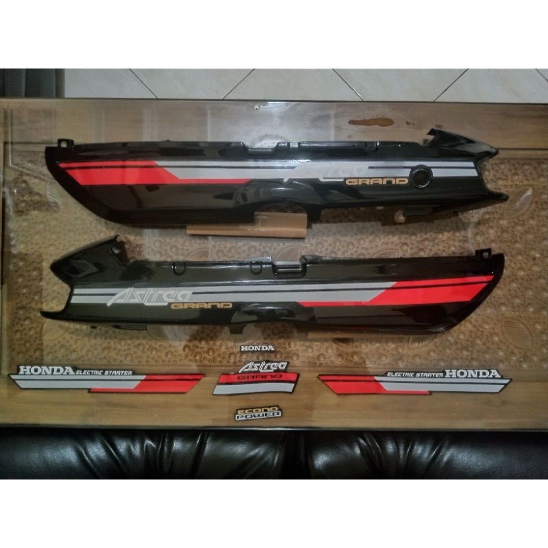 Cover Body honda Astrea Grand Bodi Grand bulus 91 92 kanan kiri set stiker merah silver