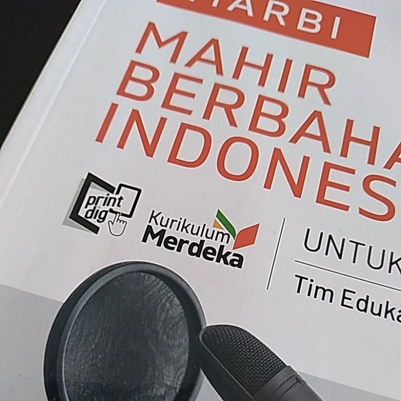 Buku Mahir Berbahasa Indonesia [ MERDEKA ] Kls.VII , Erlangga