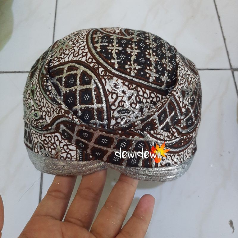 BLANGKON Pengantin, Motif Truntum Keong