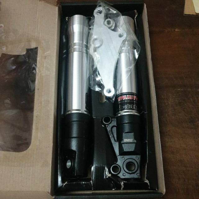 Tabung shock depan satria fu 150 trusty  silver