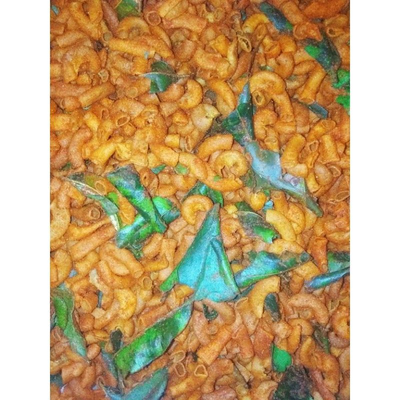 

Macaroni pedas daun jeruk 250 gr Macroni makroni makaroni