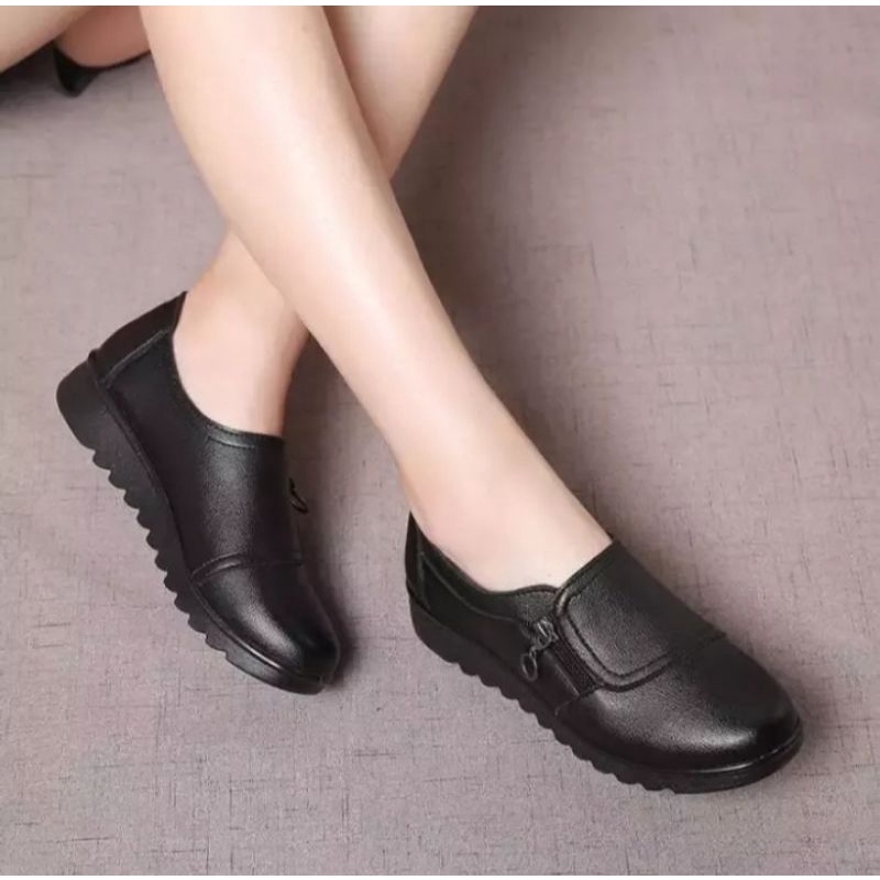 Sepatu Wanita Loafers Slip On Terbaru Sepatu Wanita Fashion Wanita Sepatu kerja Sepatu Wanita Terbaru Sepatu Wanita Hitam Sepatu Loafers wanita Loafers wanita hitam-3