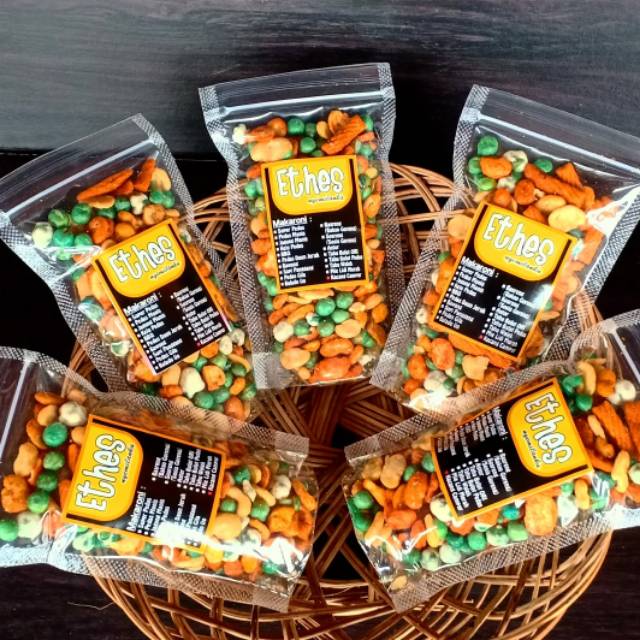 

Cemilan kacang campur (70gr)