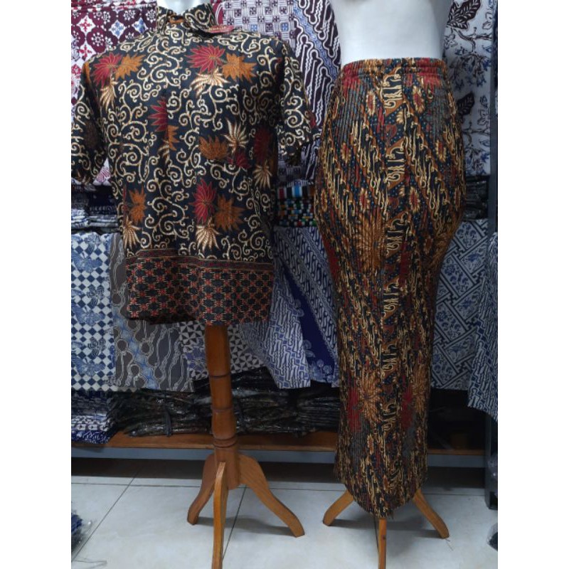 couple kemeja + rok /sarimbit/couple kebaya batik/couple batik/kebaya batik