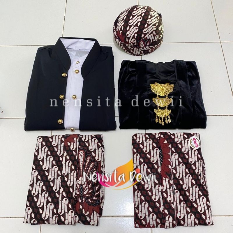 Set Prewed / Baju Couple Adat Jawa - Solo, Motif Parang Garuda