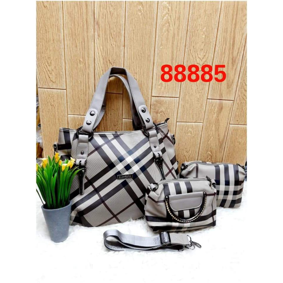 Tas Wanita Burberry 88885 plus 2 dompet ukuran 32x28 cm Hand Bag Shoulder Bag BISA BAYAR DITEMPAT.!!
