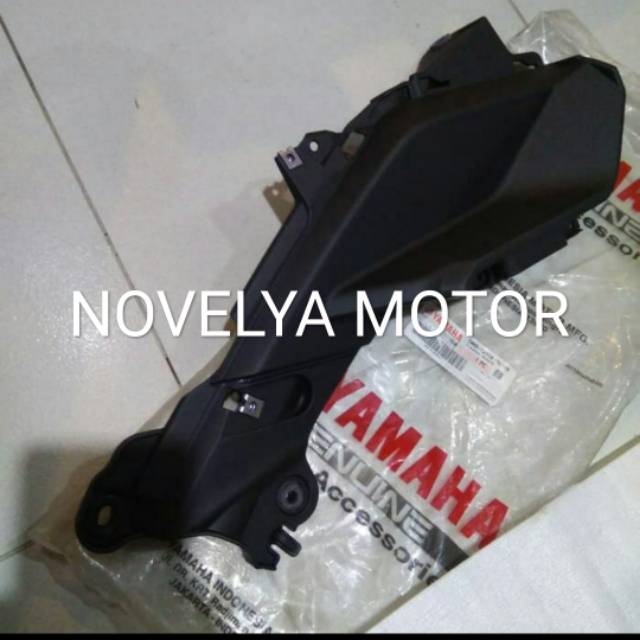 COVER 8 FAIRING DALAM R25 R 25 KANAN ATAU KIRI SATUAN HITAM ORIGINAL YAMAHA 1WD-XF11X/W-10-P0