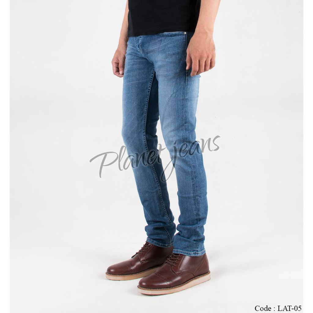 Celana Jeans Panjang Slimfit Pria bahan Denim Brand Local Original Blue Washed Slim Fit Cowok LAT05