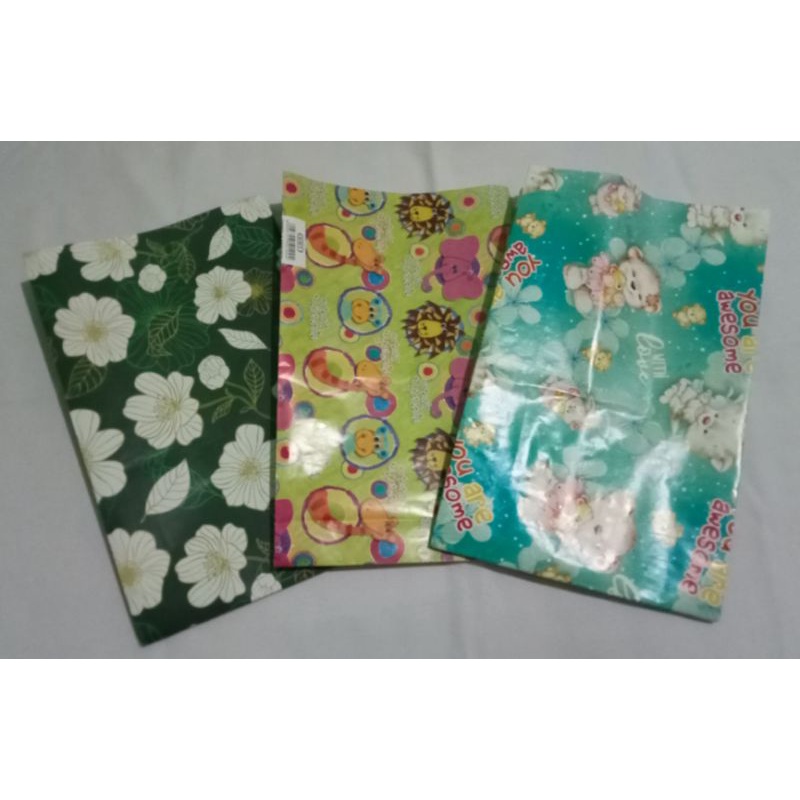 

kertas kado instan ukuran 28x16 cm polos tanpa pita dll