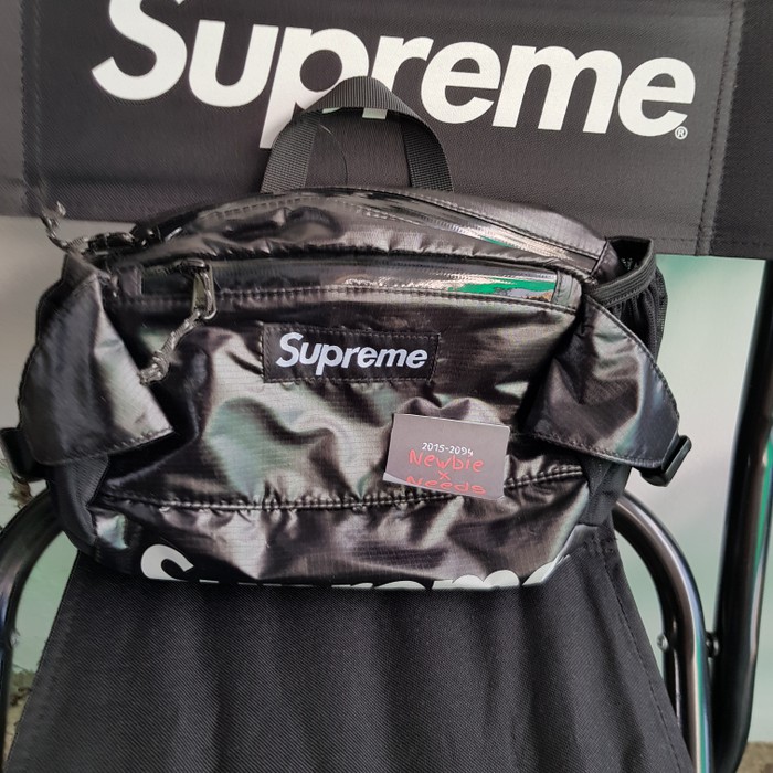 supreme waist bag ss19 fake