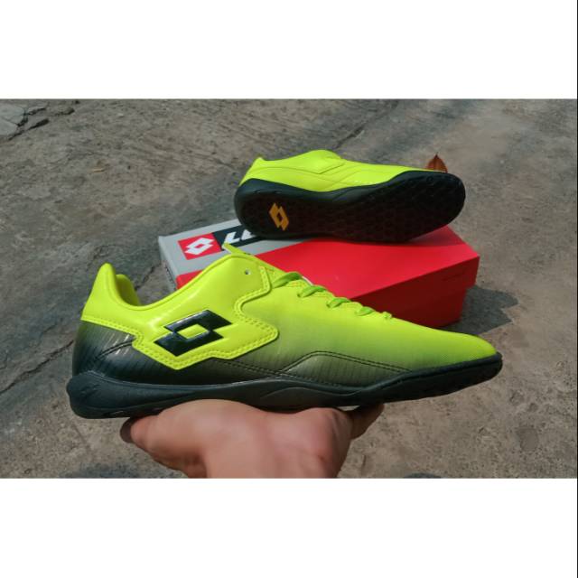 Sepatu Futsal Lotto Severe In Safety Yellow/Blackk
