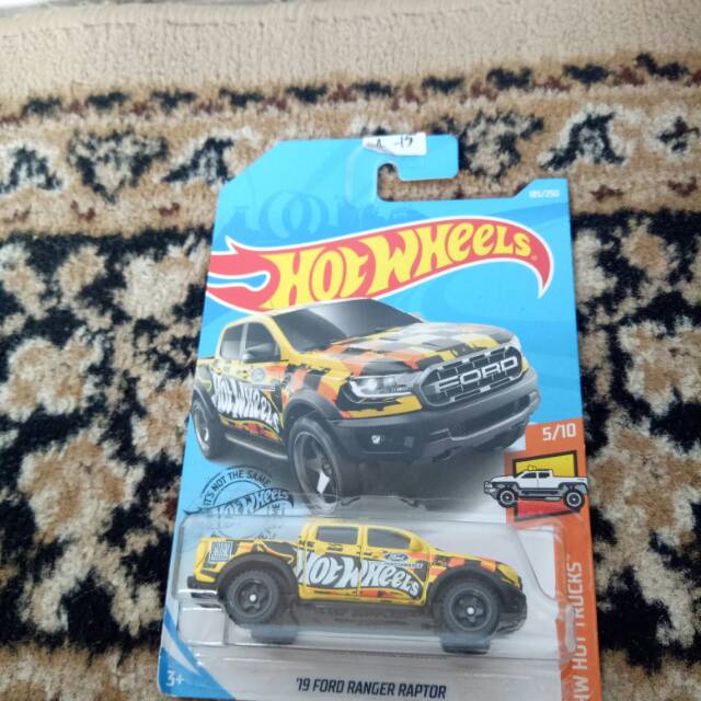 19 Ford Ranger Raptor Kuning - Hot wheels