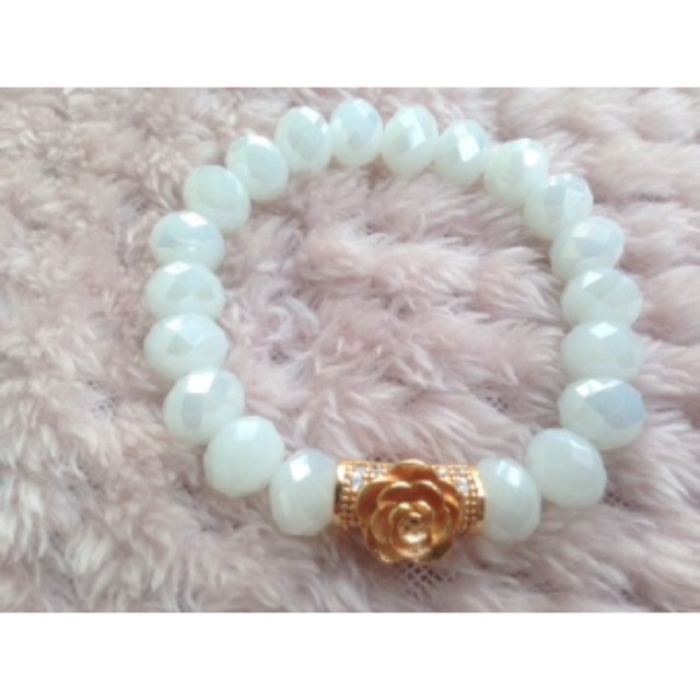 Gelang Tali Elasti Kristal Hong Kong Style