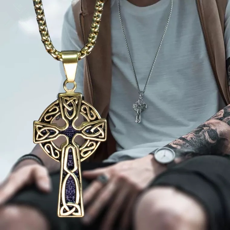Liontin Salib Celtic Bahan Titanium Steel Gaya Eropa Dan Amerika Kedatangan Baru
