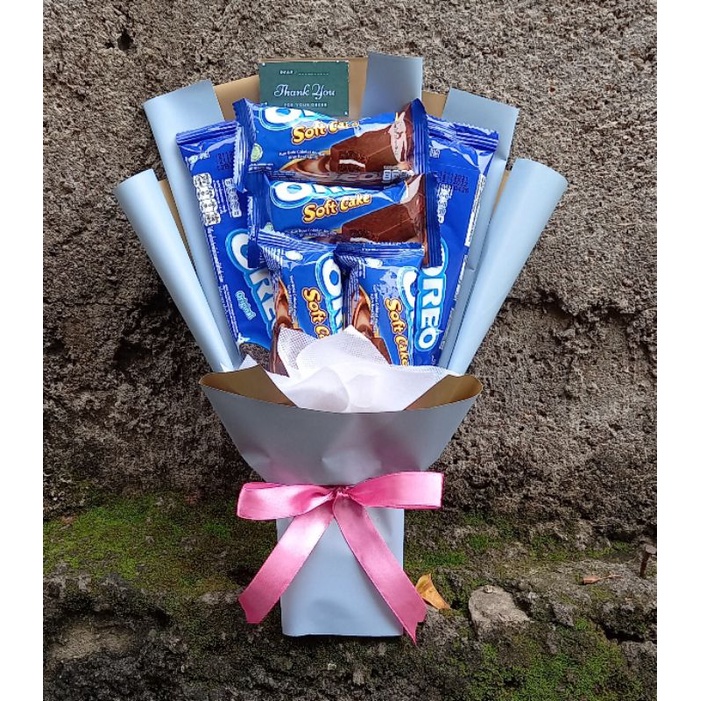 

(Ready) BUCKET SNACK/Bucket makanan/kado wisuda/kado valentine 30 grm