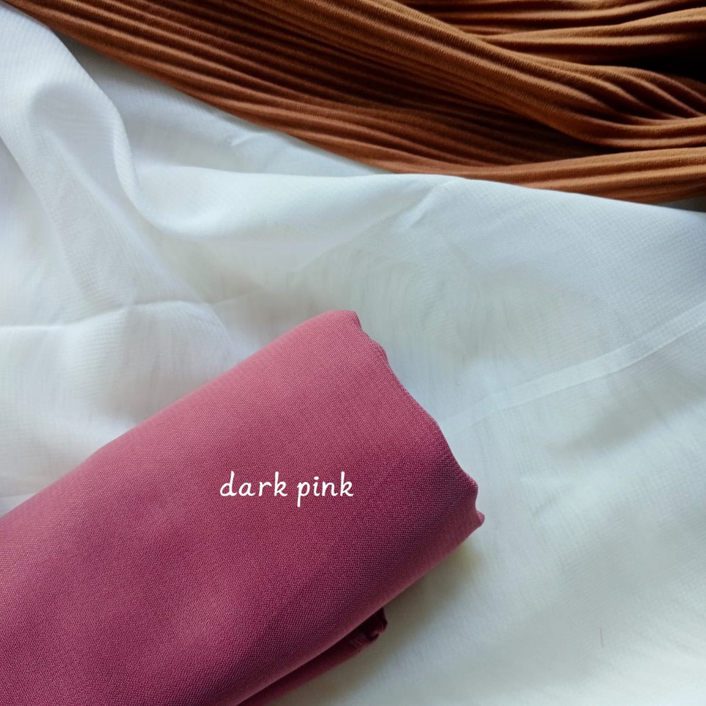BELLA SQUARE JAHIT TEPI //HIJAB// JILBAB KHIMAR KERUDUNG BERGO SEGIEMPAT-DARK PINK