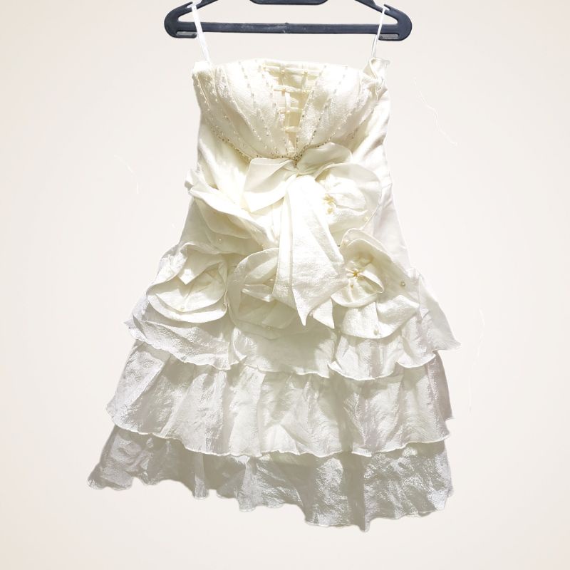 BACA DESC | Preloved gaun putih pendek CAROLINE KOSASIH