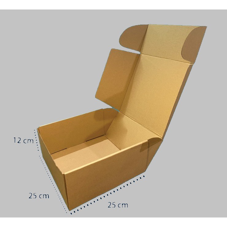 

KOTAK KUE UK 25x25x12 CM / KOTAK KARTON / KOTAK BROWNIES / CAKE BOX