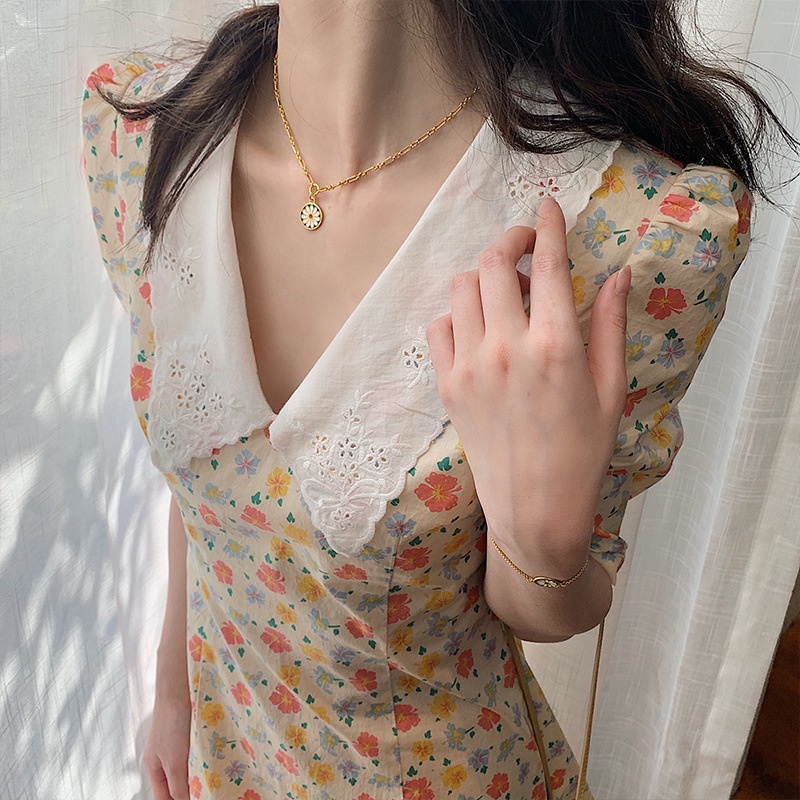 [Ready Stock]Fashion Personality Daisy Necklace Elegant Cute Clavicle Chain