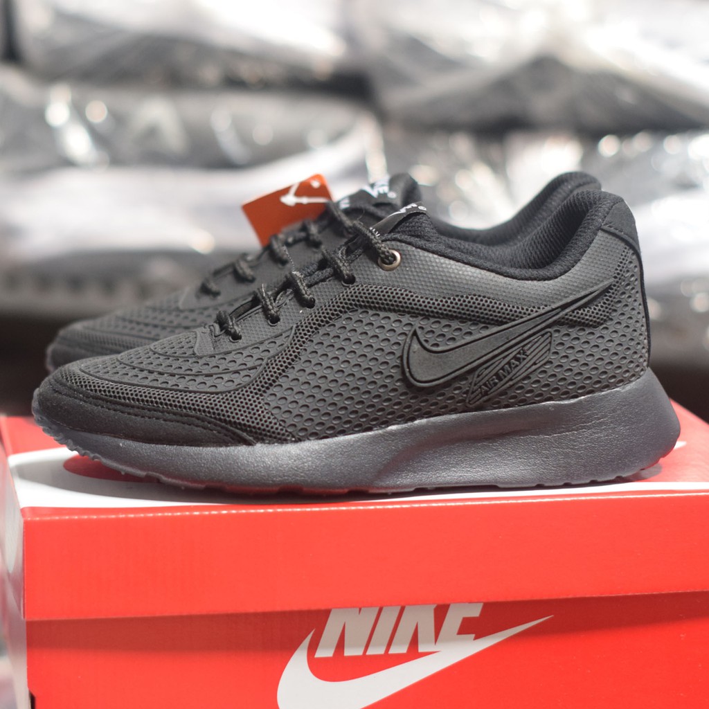 SEPATU SEKOLAH NIKE HITAM POLOS KARET