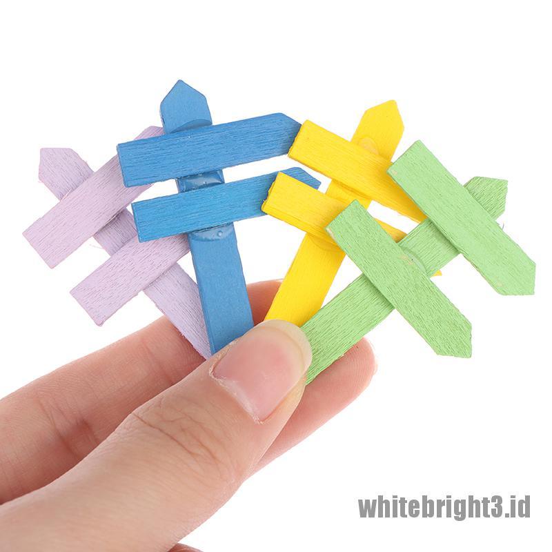 (white3) Miniatur Papan Penunjuk Jalan Bahan Kayu Untuk Dekorasi Taman / Rumah Boneka