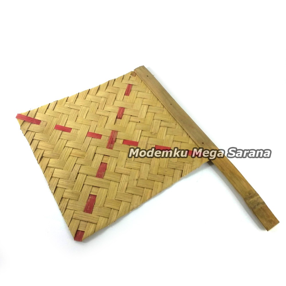 Kipas Anyaman Bambu | Kipas Sate Tradisional 30x27 cm