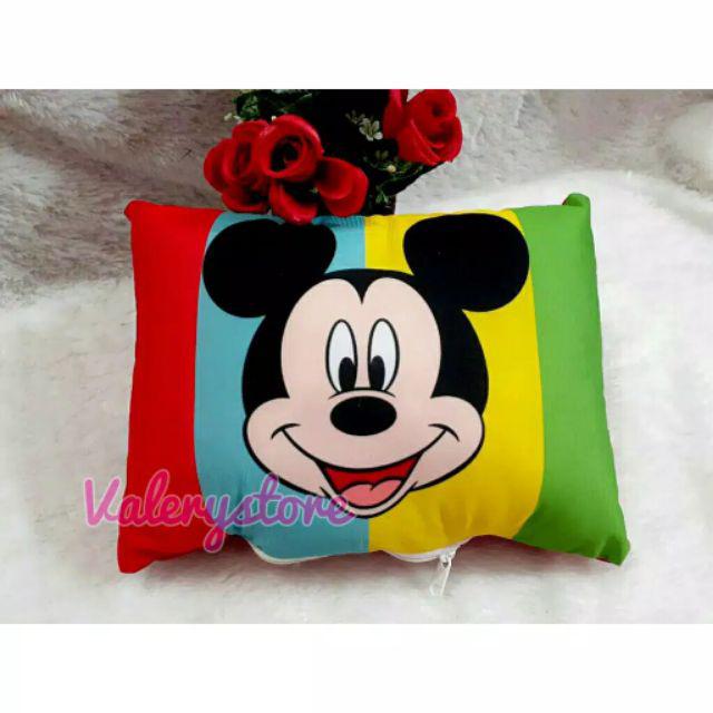 Bantal Pelangi Karakter Minnie Mouse