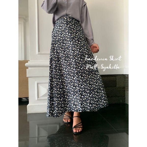 FLORA ROK KOREAN STYLE/ROK MOTIF BUNGA BUNGA KECIL / ROK A LINE HIGHWAST / ROK KOREAN STYLE/ SEIRA SKIRT / KOREAN SHIRT/ ROK MOTIF BUNGA VIRAL / flora shirt