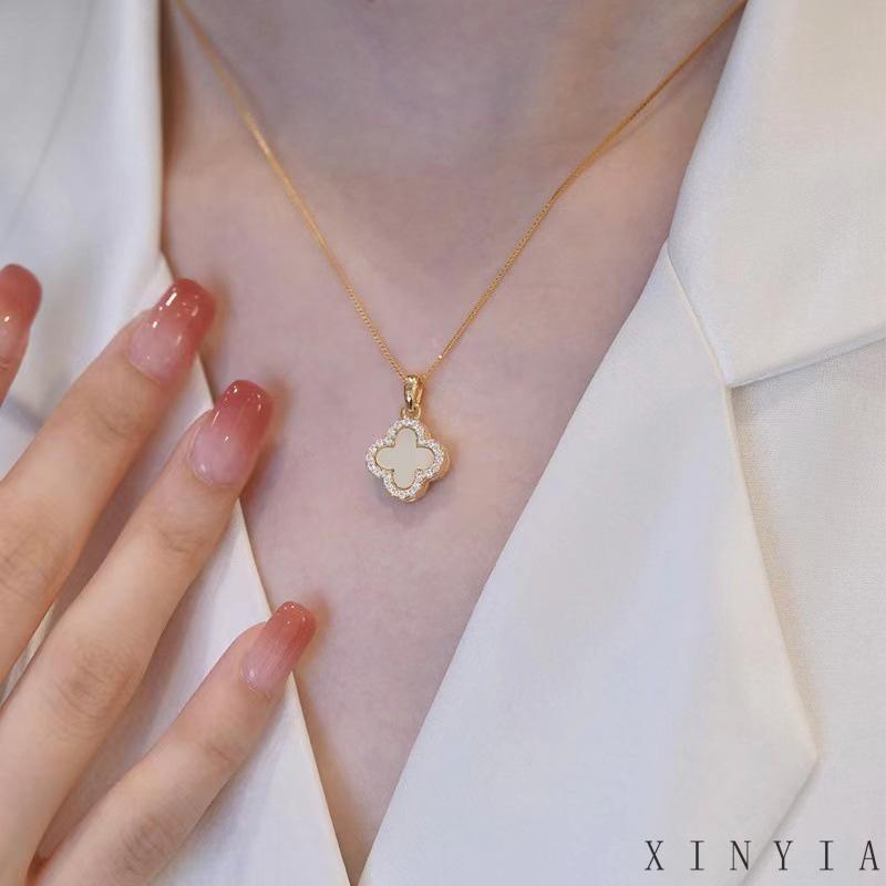 18K Kalung Titanium Anti Karat Rantai Kalung Rantai Liontin Daun Clover Hias Zircon Aksesoris Wanita