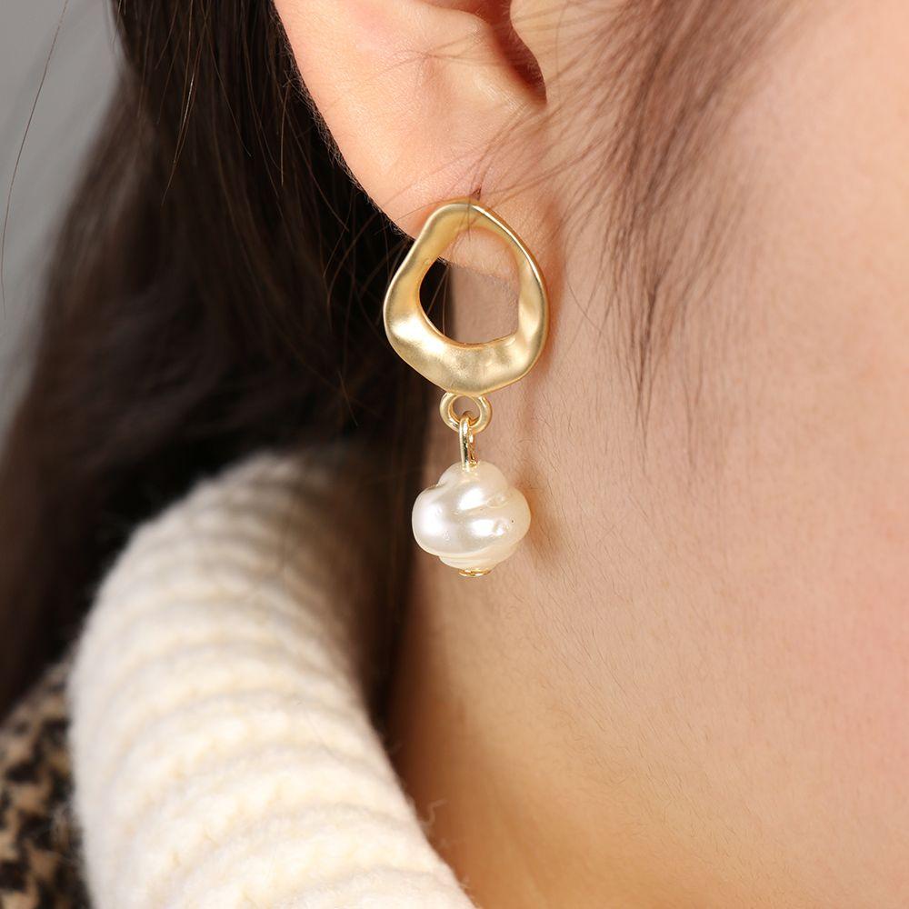 Preva Baroque Pearl Earrings Vintage Desain Korea Wanita Gadis Hadiah Geometris Lingkaran Tidak Teratur