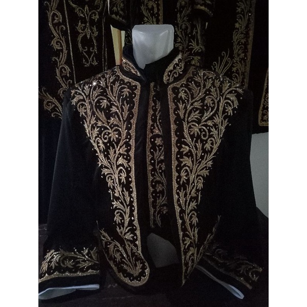 baju pengantin bludru/ baju pengantin jawa/ baju pengantin solo/ bajupengantin soloan