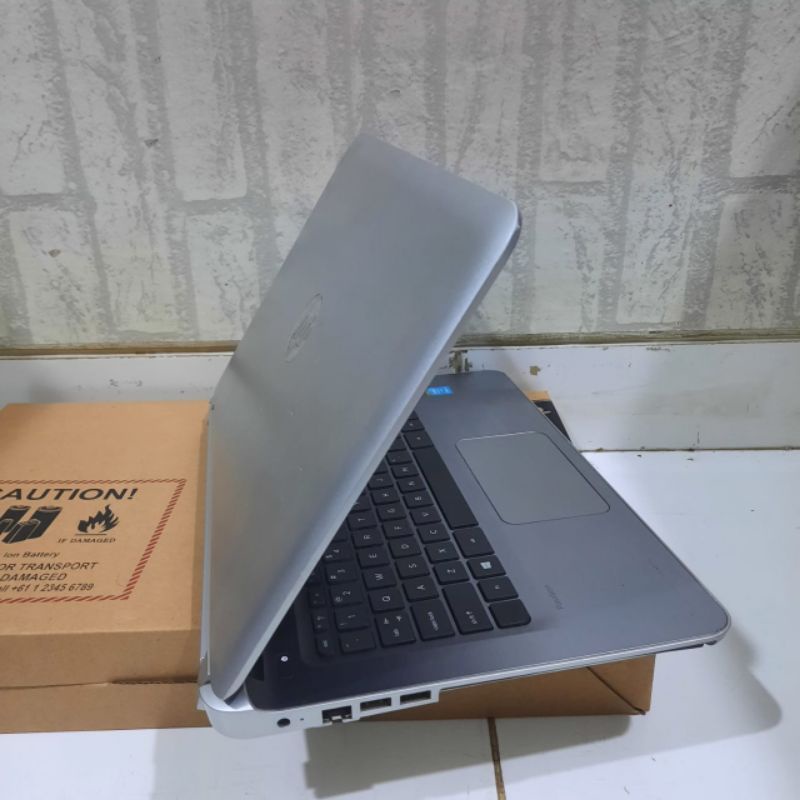 LAPTOP HP 14-ab023TX COR i7-5500U GEN 5 RAM 16GB/SSD 128GB + HDD 1TB NVDIA GEFORCE 940MX 2GB SIAP GAMING EDITING DESAIN Ok