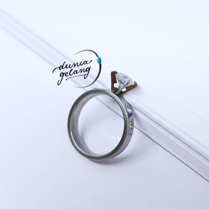 [COD] Cincin Titanium Stainless Steel Silver Pria Wanita Couple Anak / DUNIA GELANG