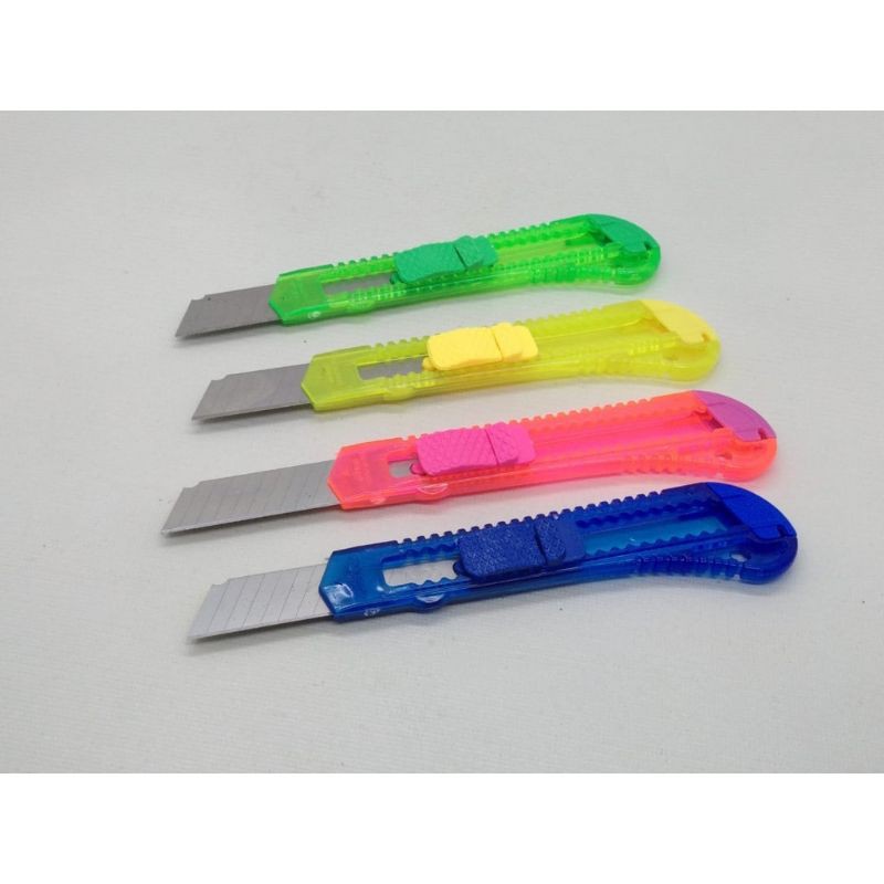 

Pisau Cutter Besar Anti Karat Cutter Knife