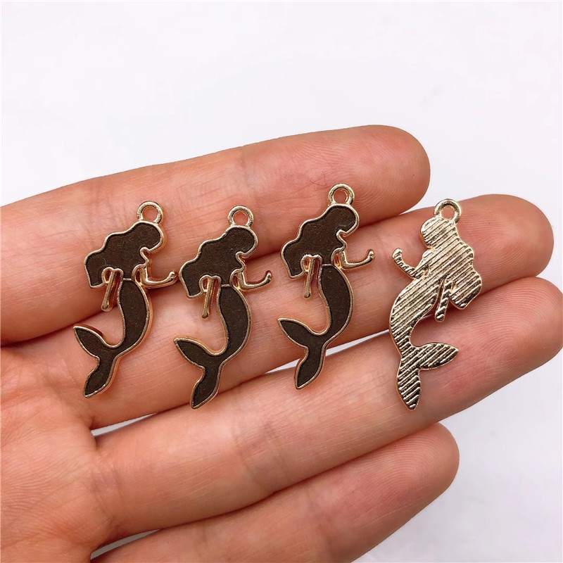 4pcs Liontin Kalung Bentuk Kucing / Kupu-Kupu Bahan Alloy Charms