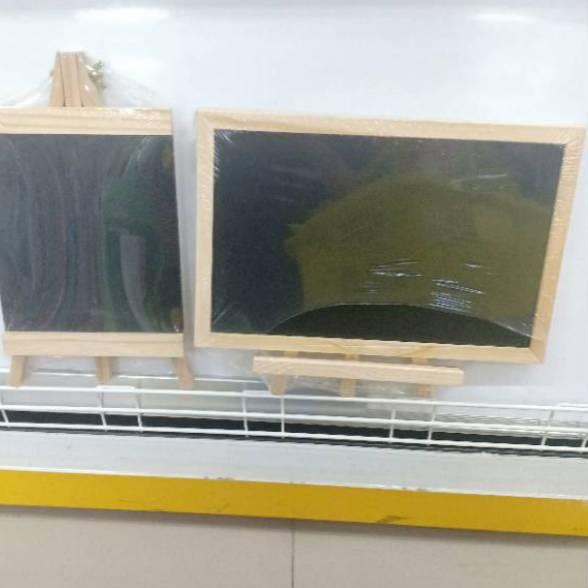 

Papan Tulis Hitam Mini Blackboard Papan Gambar Anak Papan Tulis Kayu Standing Tripod Wood Easel Papan Daftar Menu Chalkboard ZPJGT3884