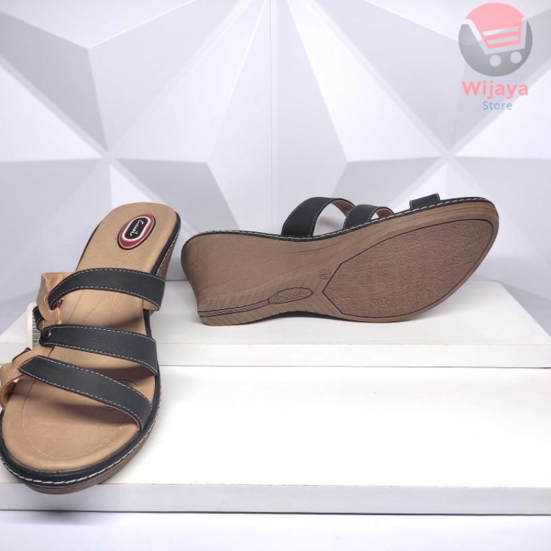 Sandal Trendy Wanita Merk Carvil