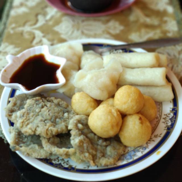 

Paket pempek campur ikan tenggiri