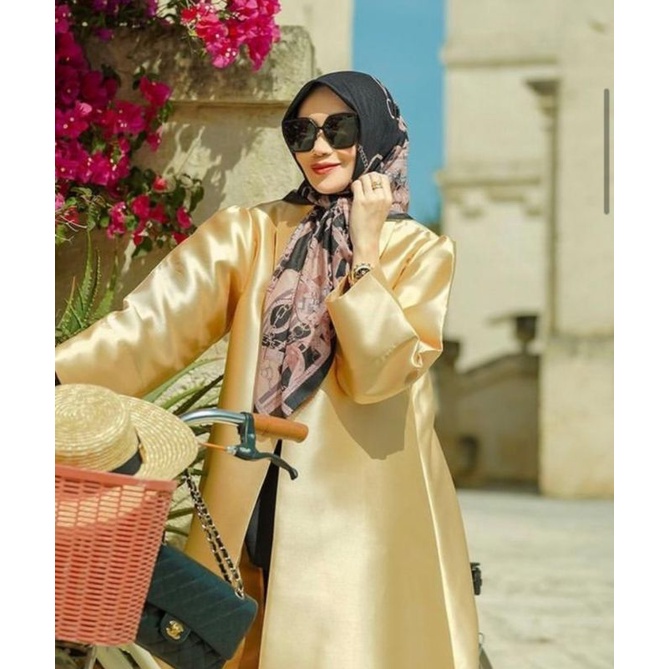 New With Tag Buttonscarves The Chain2 La Bella in Nera/Hitam