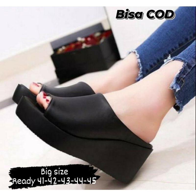 Wedges Euro Big size 41-42-43-44-45 / Sandal Slop JUMBO Zavaz Super Empuk Leather Black Size Besar /Sepatu Wedges Wanita Hitam, 45