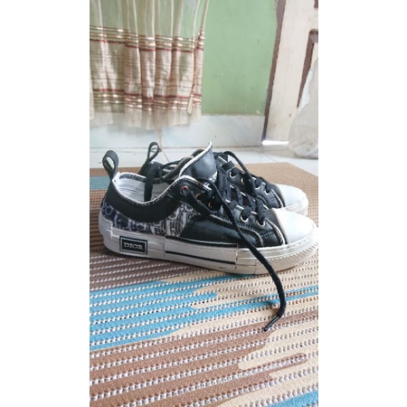 sepatu DIOR second made italy