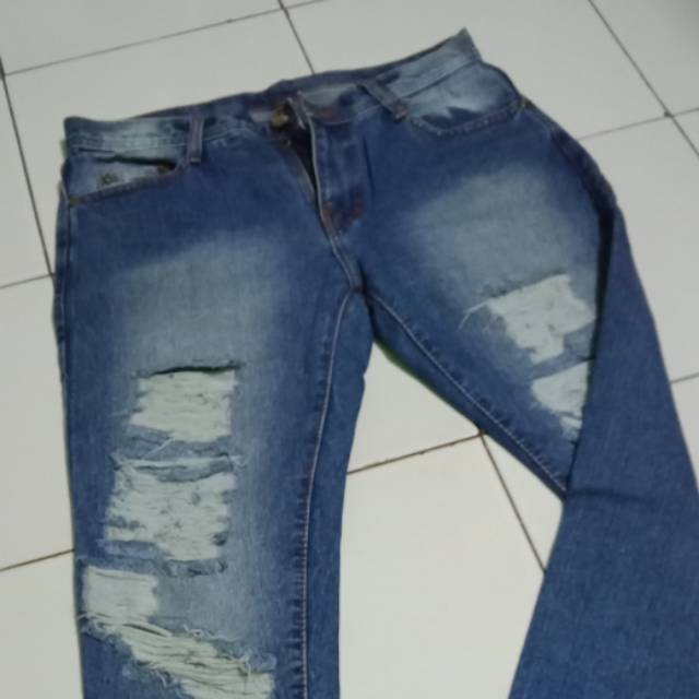Dior jeans... IDR @265k order skrg buruan nanti keburu abis